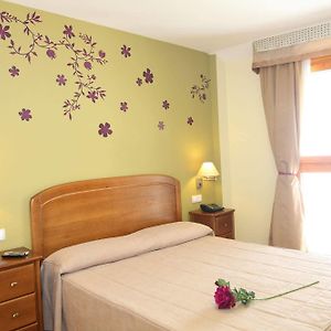 Hostal Campo Real Bed&Breakfast